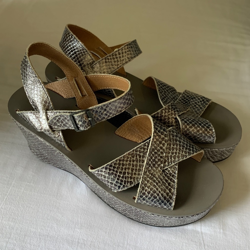 Kork-ease Leather Platform Sandle animal print